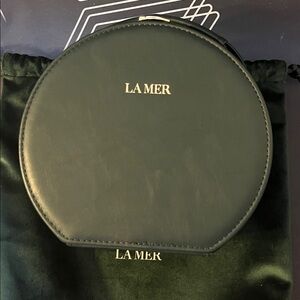NWT La Mer Limited Edition Medium Emerald Round Trunk Case